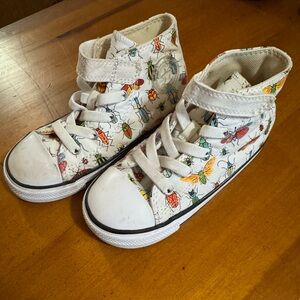 Chuck Taylor All Star A Bugs Life. Kids size 10.
